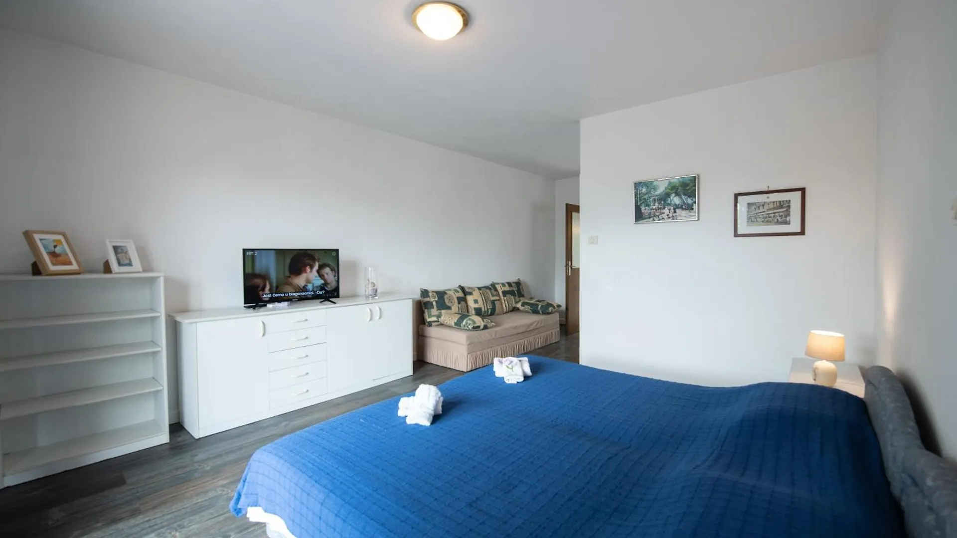 Apartment Ika Blue Studio