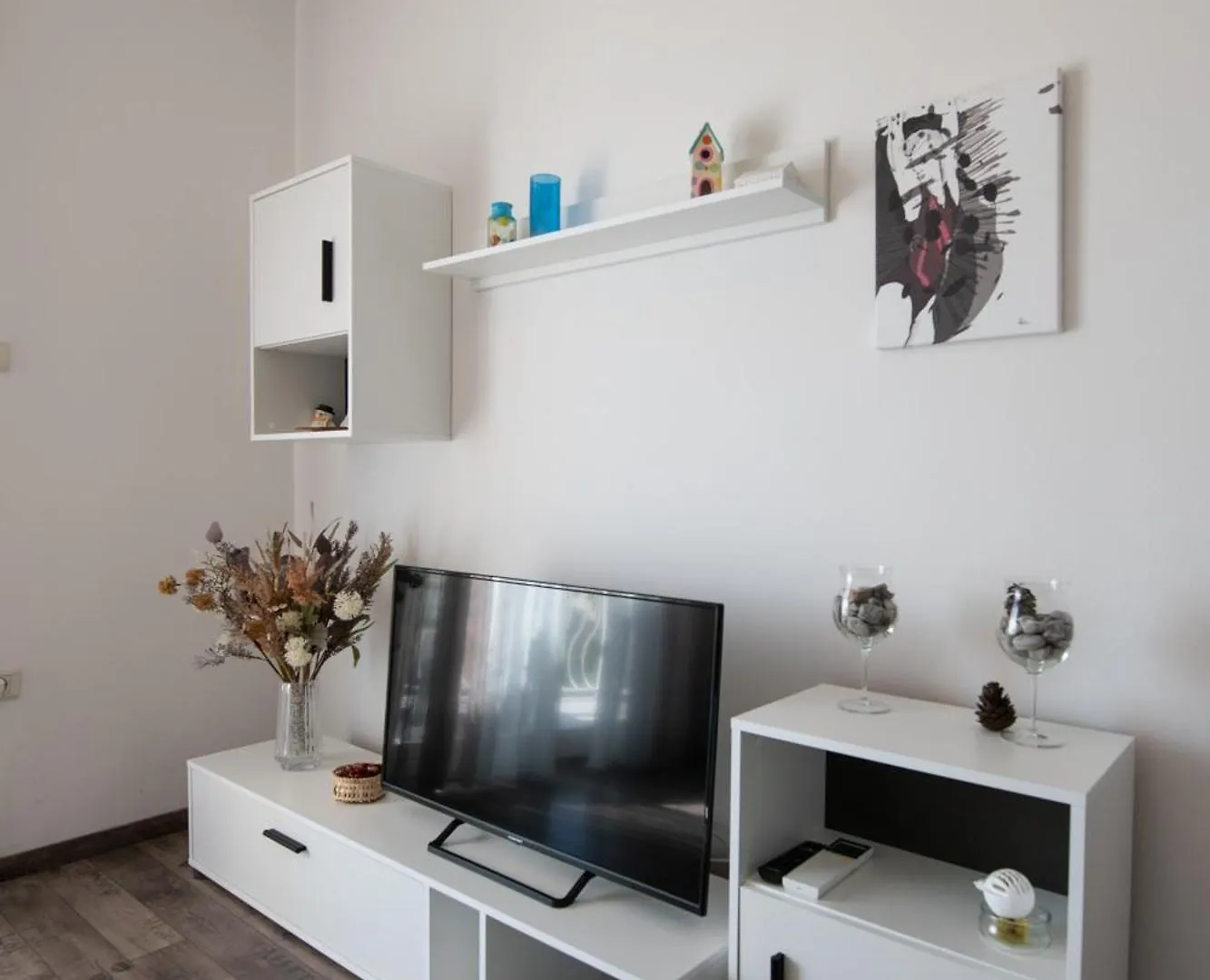 Ika Blue Studio Apartment